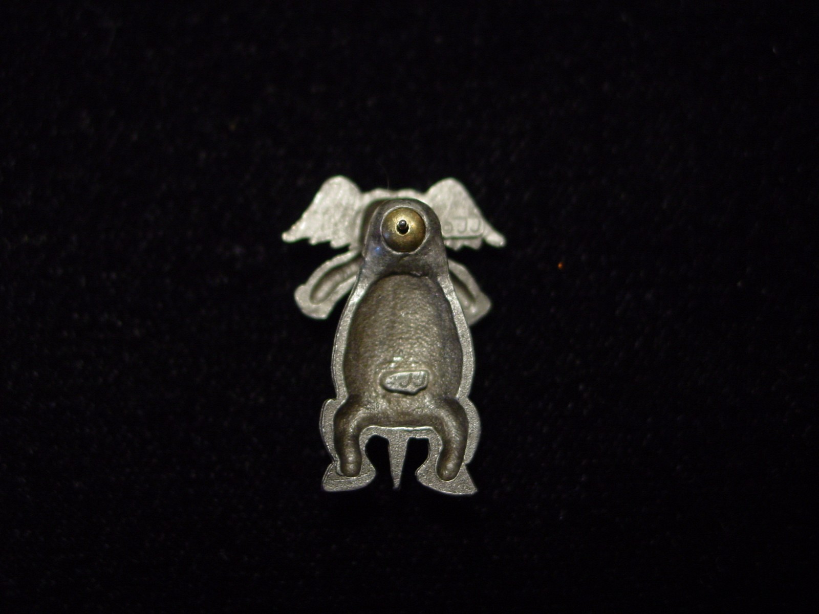 “JJ” Jonette Jewelry Silver Pewter ‘ELEPHANT 3-D’ Pierced Earrings