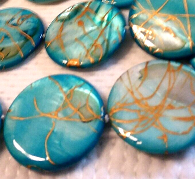 26″ Dyed Blue Shell Necklace /W Gold Tone Paint Accents 02-01-2024