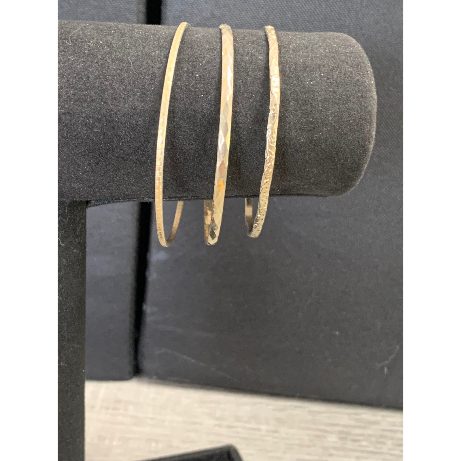 Set of 3 Gold Tone Textured Bangle Bracelets Diamond Cut Etched Stackable 6in