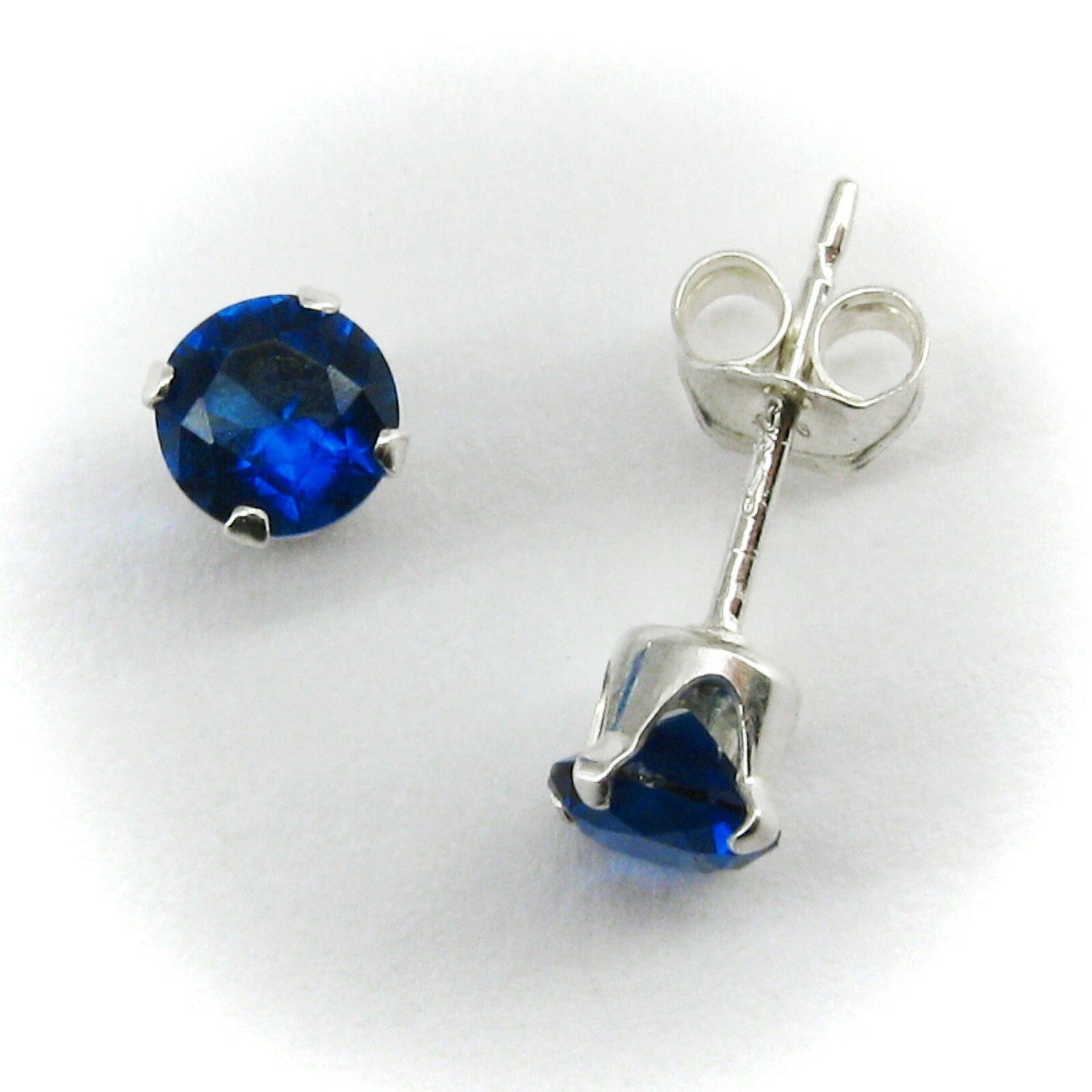 4mm ROUND CZ Sapphire Blue Stud Post Earrings in 925 Sterling Silver – NEW!