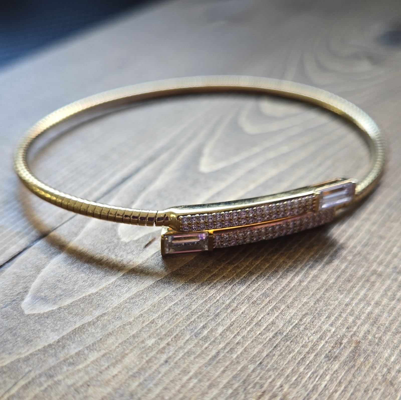 Nadri Signed Gold Tone Hinged Bangle Bracelet White Baguette Crystal Pavé