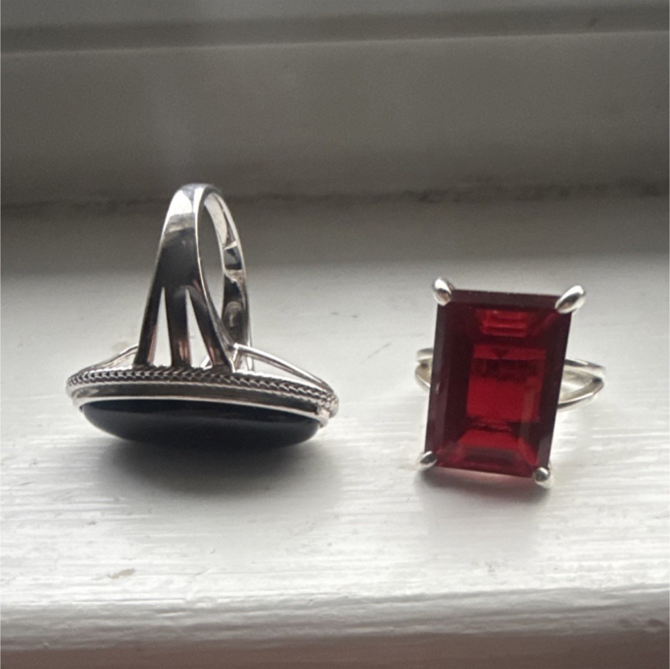 Silver Cocktail Rings Red Black Rectangle Oval Stones Prong Setting Set