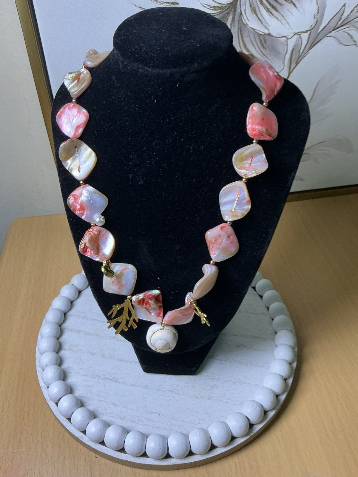 Pink White Mother of Pearl Beaded Statement Necklace Gold Tone Pendant Charms