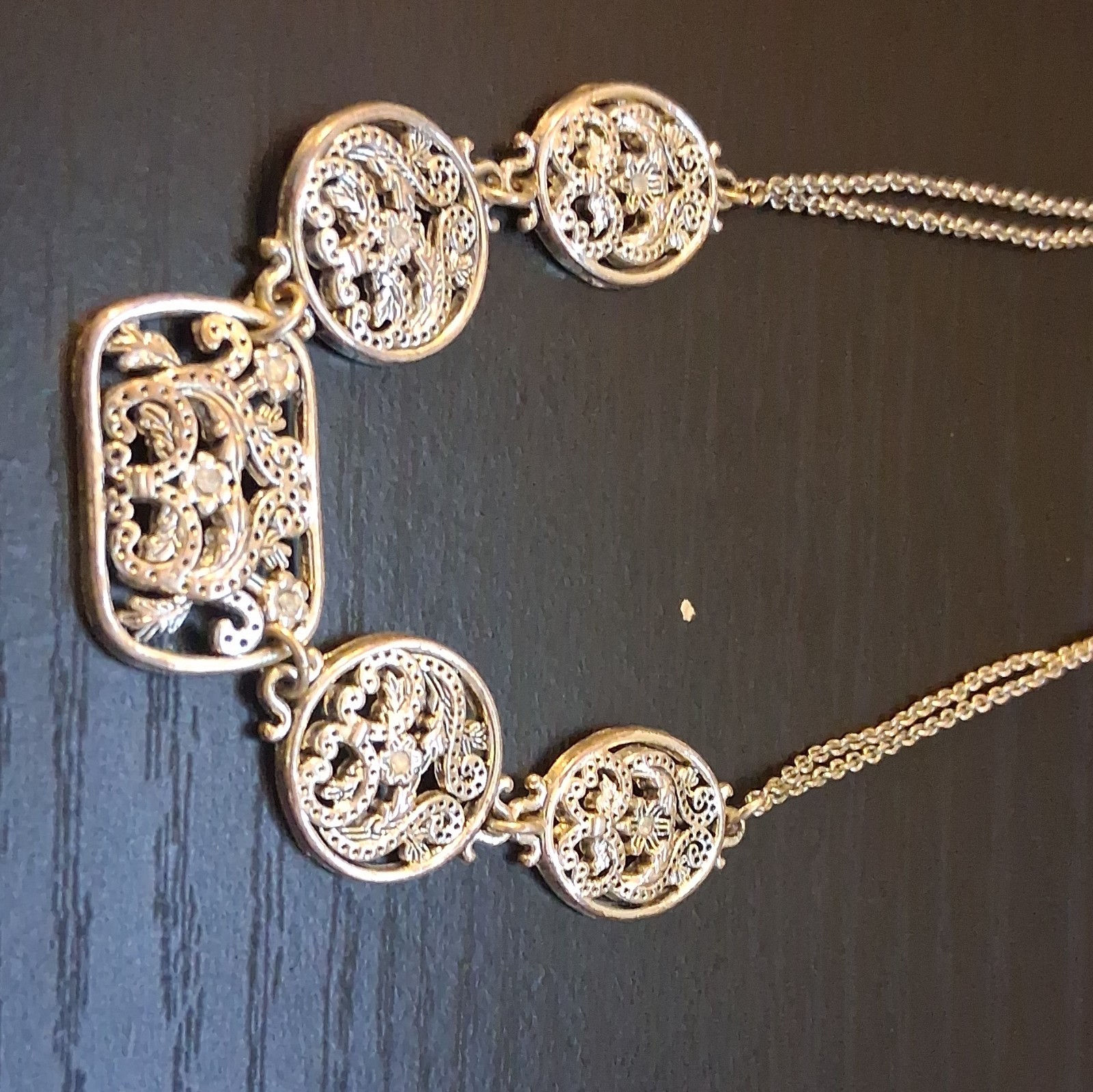Silvertone Filigree Medallion Link Cable Chain Statement Necklace No Stone