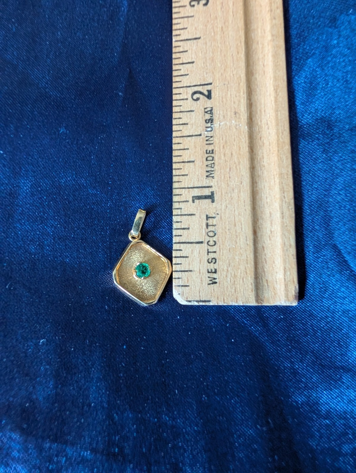 18k Gold Pendant Tiny Emerald Green Gemstone Pendant Minimalist Necklace Charm