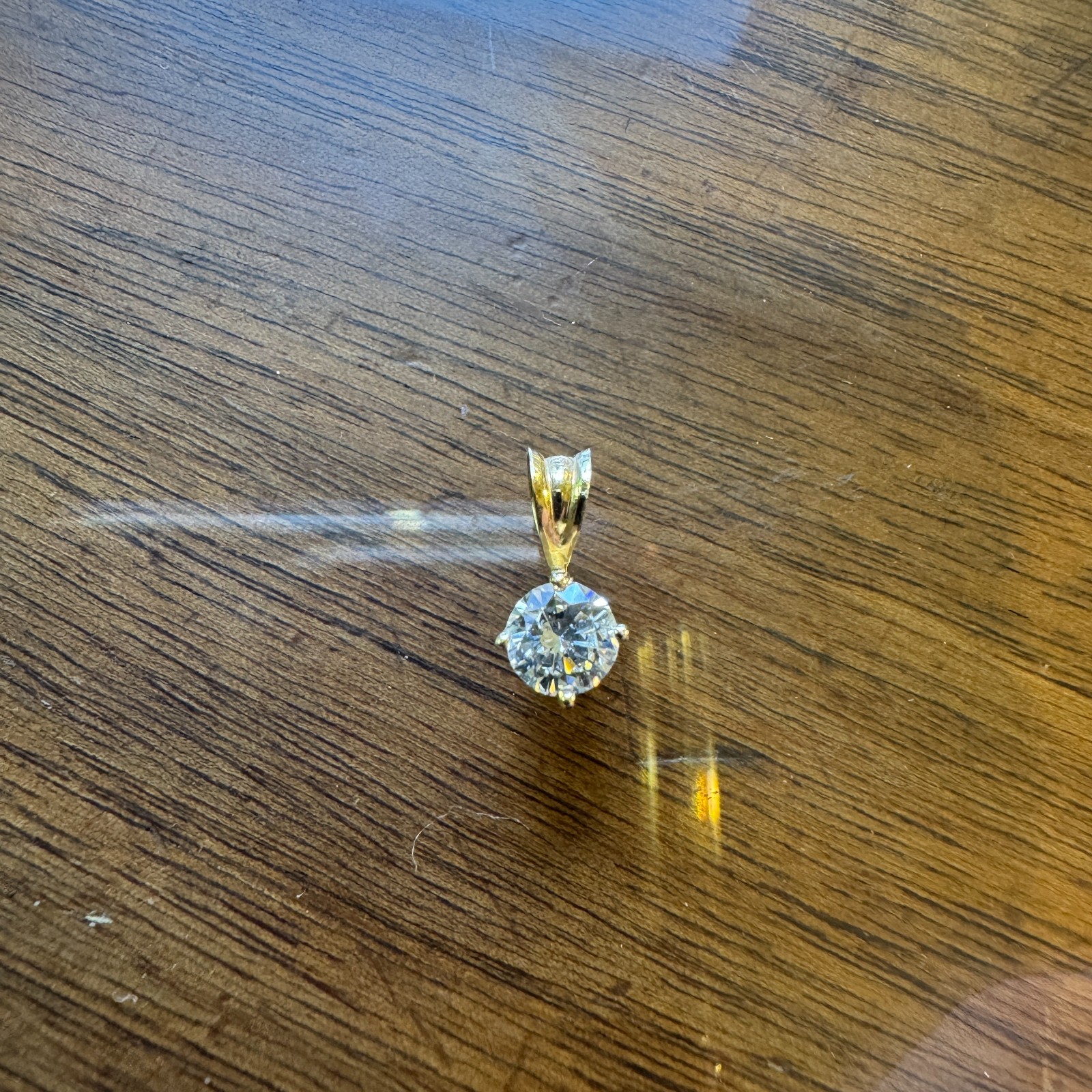 Solid 14k Gold with Diamond Pendant / 0.45 carat diamond / 11.4 mm tall / .46 g