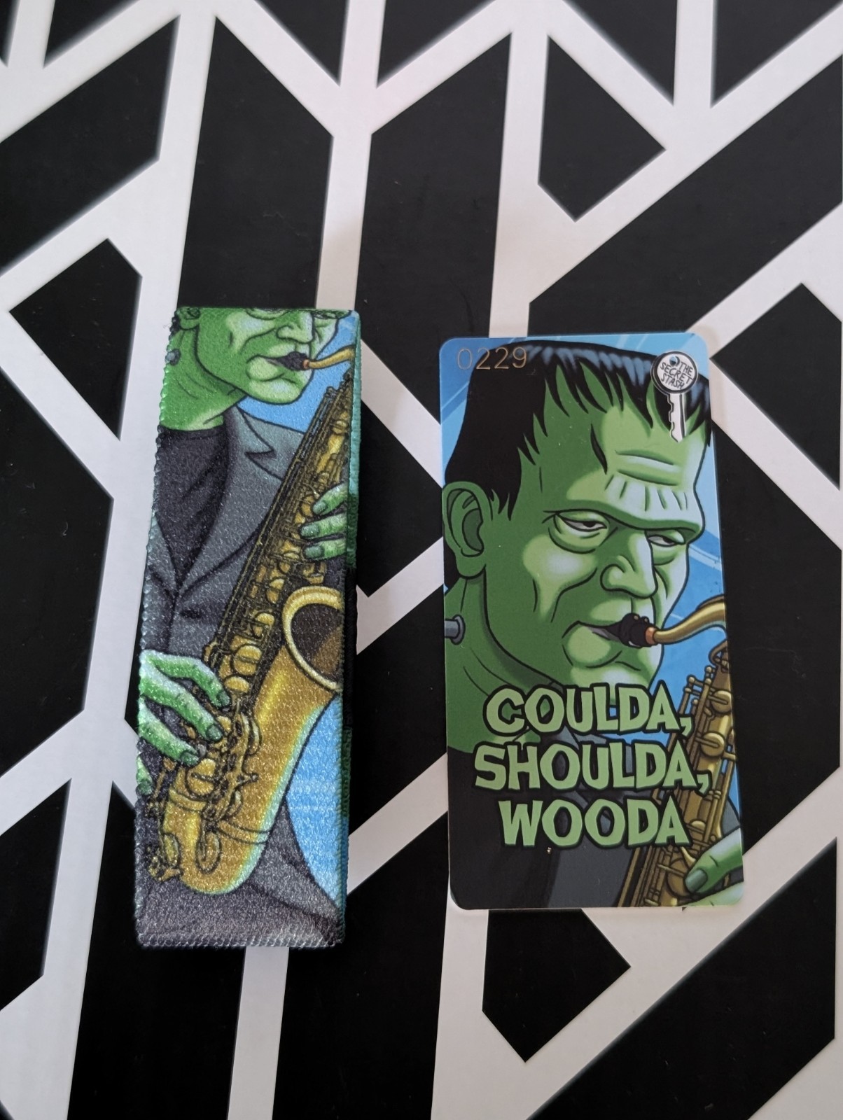 Zox Halloween Strap SS #229 Coulda, Shoulda, Wooda ~ NEW ~ Med ~ Collectors Card