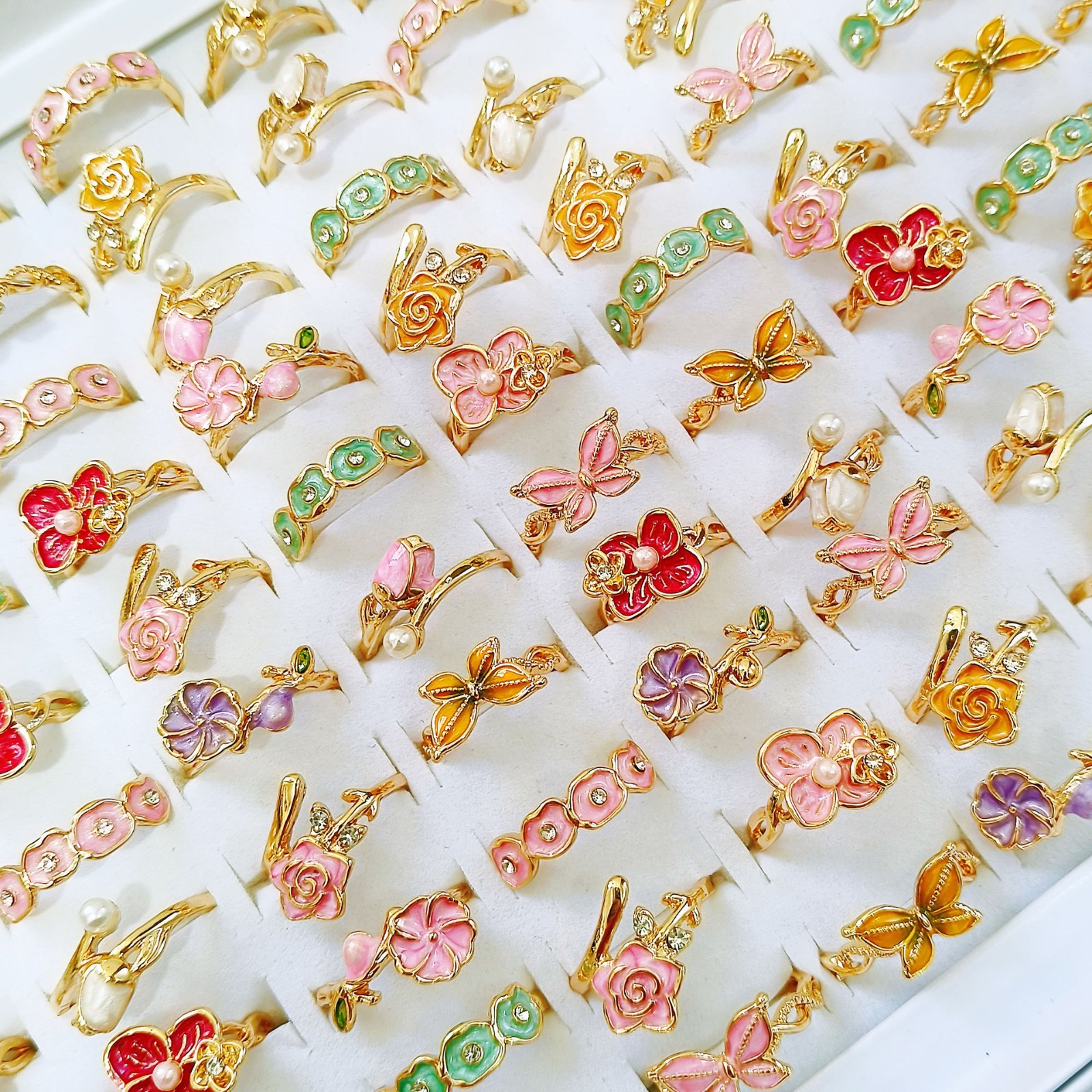 Wholesale 100pcs Women Dripping Rhinestone Flower Mix Style Alloy Jewelry Ring