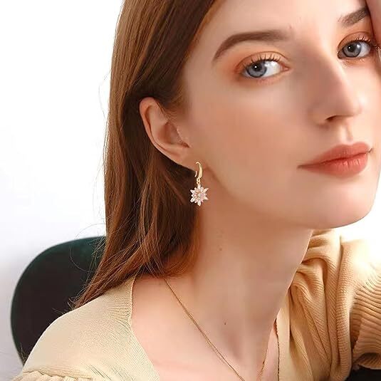 Total of Exquisite Delicate Minimalist Snowflake Shaped Alloy Dangle Earrings