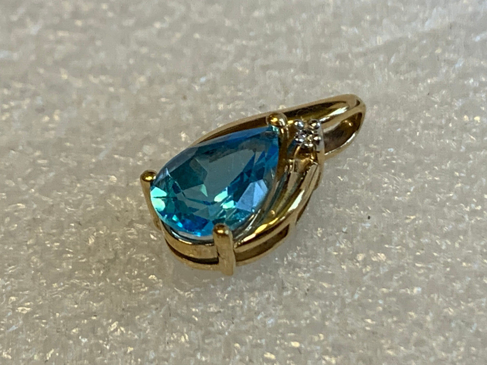 10K Yellow Gold Pendant 1.48g Fine Jewelry Blue Topaz Teardrop Stone Charm
