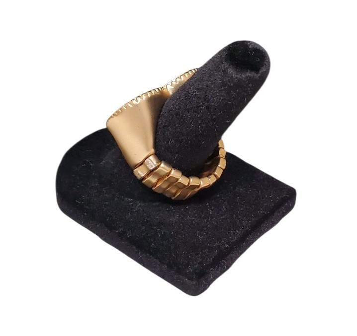 Estate Gold-Tone Black Enamel Multi-Color Glass Stone Heart Stretch Ring Size 7