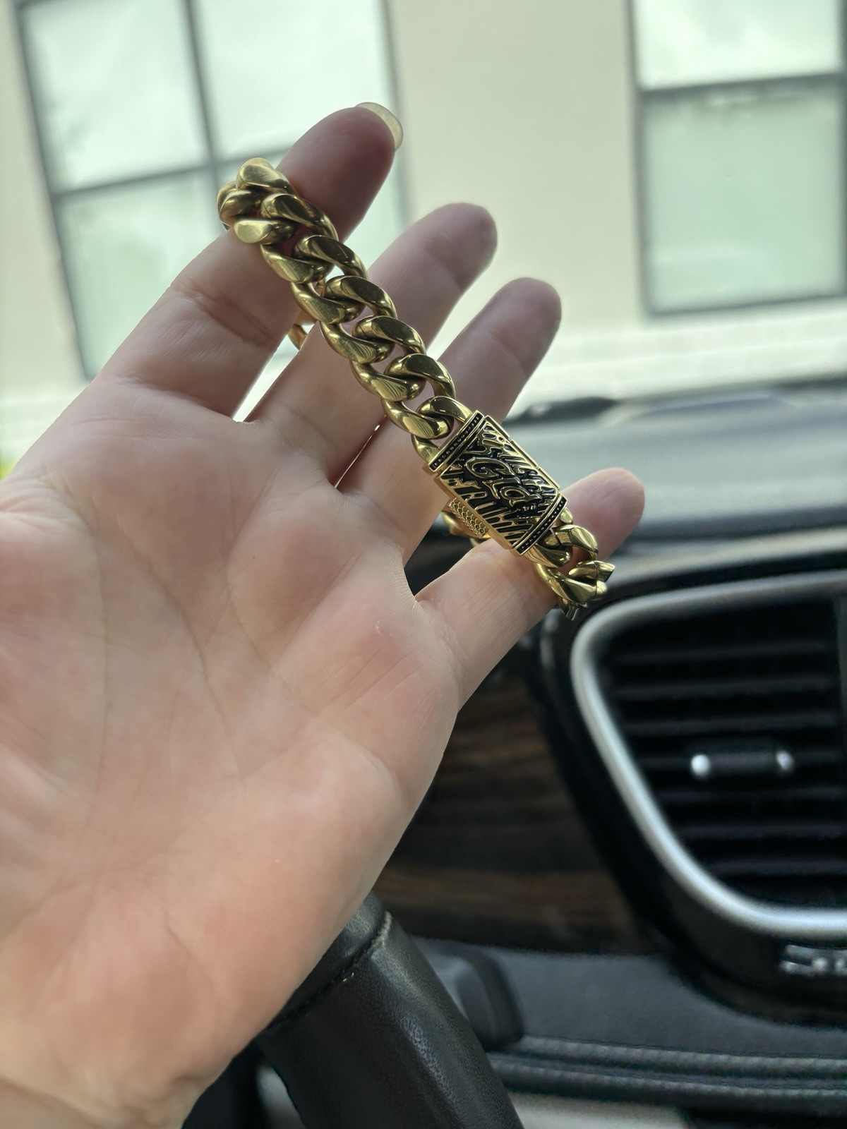 GLD Shop Signature Cuban Bracelet 8″