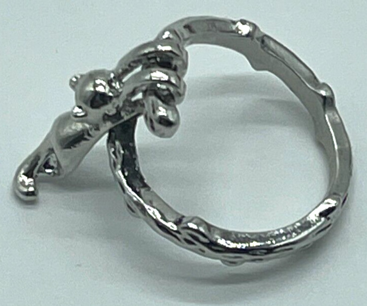 Ring Silver Tone Cat Stretching Across the Band. Size 6 Adjustable