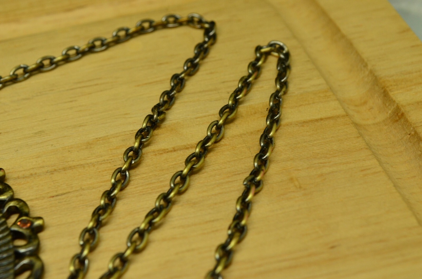 26″ BRONZE CABLE CHAIN NECKLACE W/ FANCY LARGE FEMALE CAMEO PENDANT #JM018