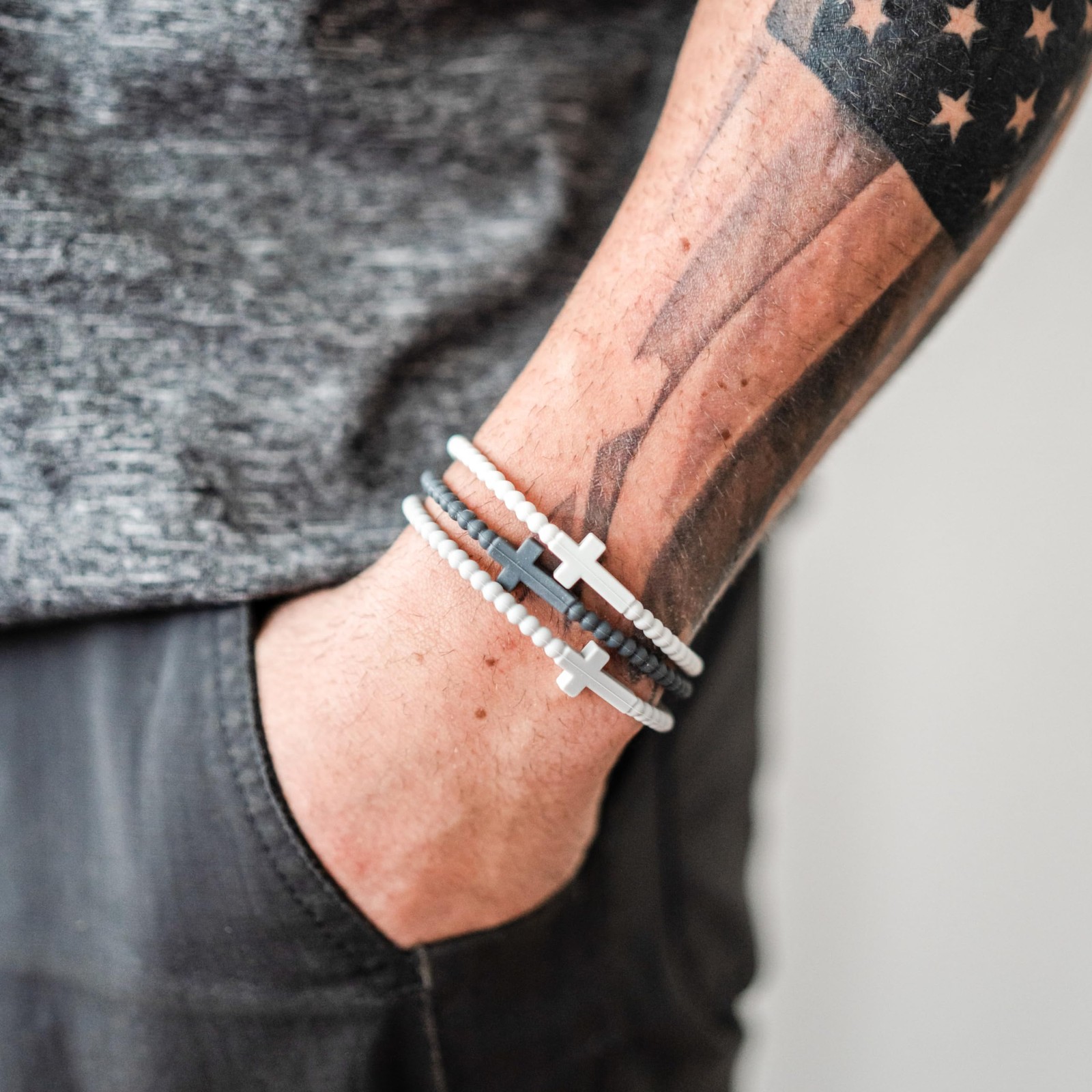 Jesus Bracelets – Cross Silicone Bracelet (Alloy, Small)