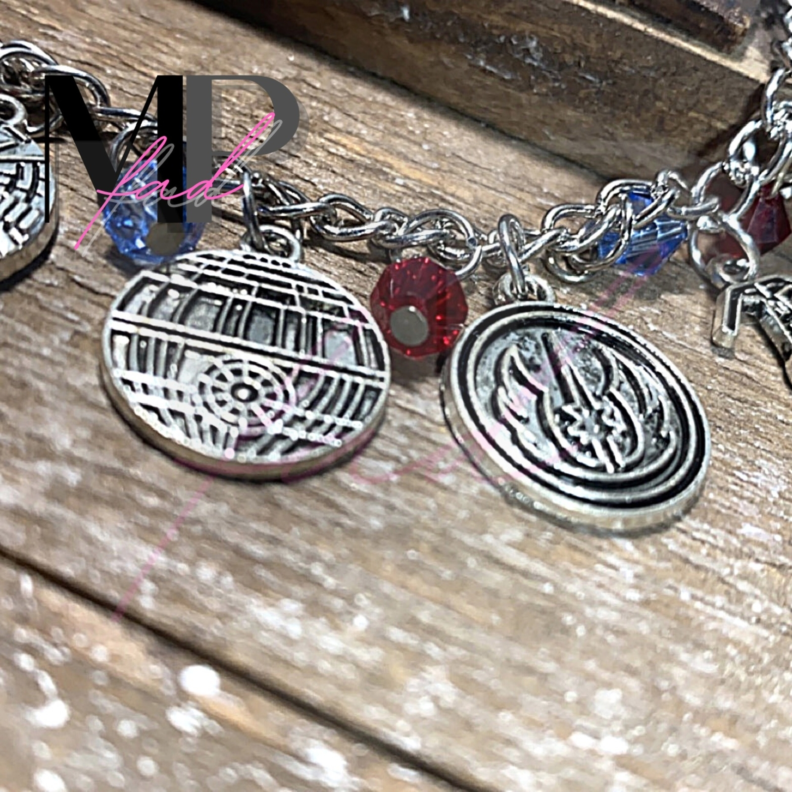 Star Wars Bracelets Charms Toggle Clasp Closure Fashion Vintage Jewelry GIFT BOX