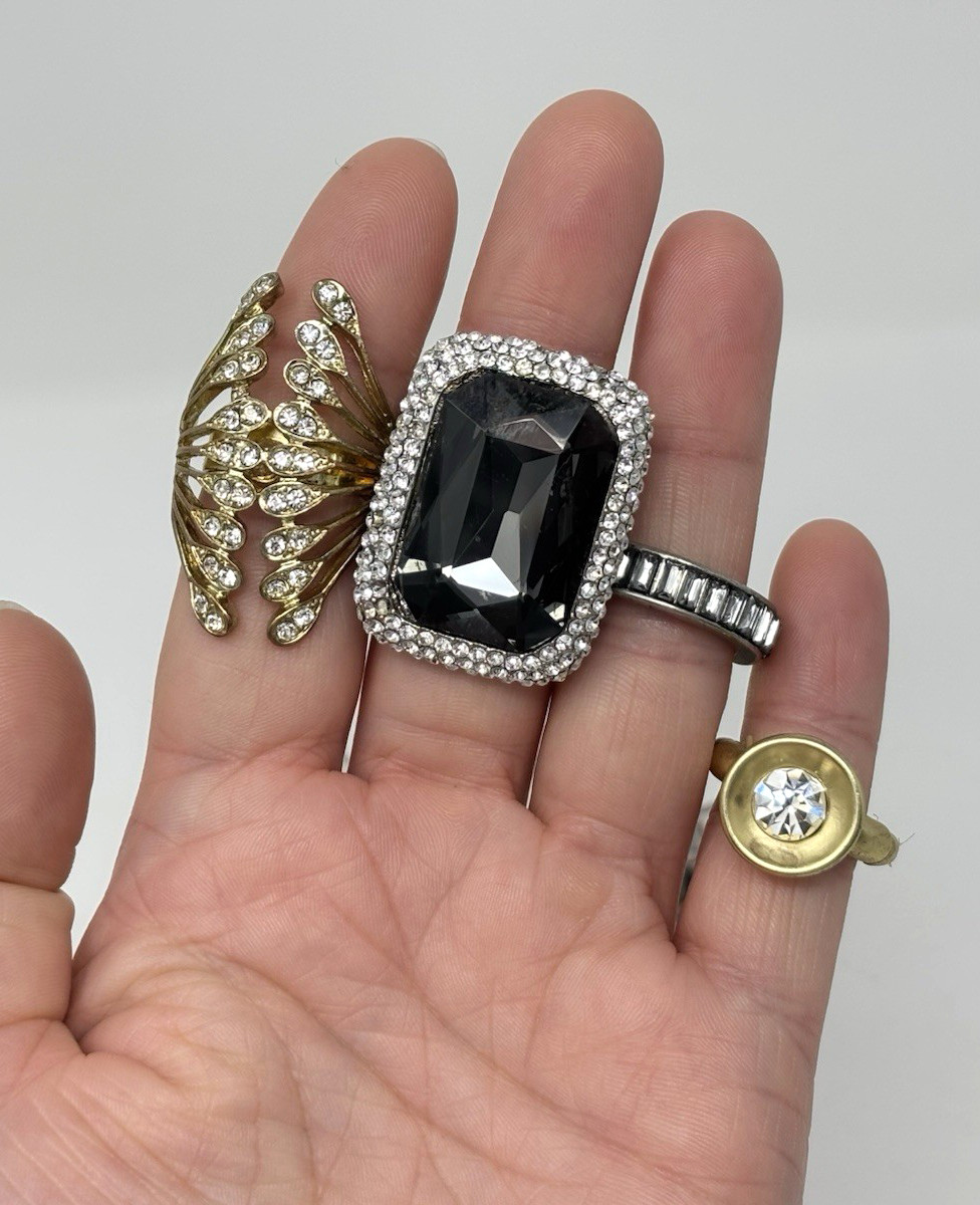Rhinestone Cocktail Statement Costume Ring lot (15) Rings Mixed Flower Oversized