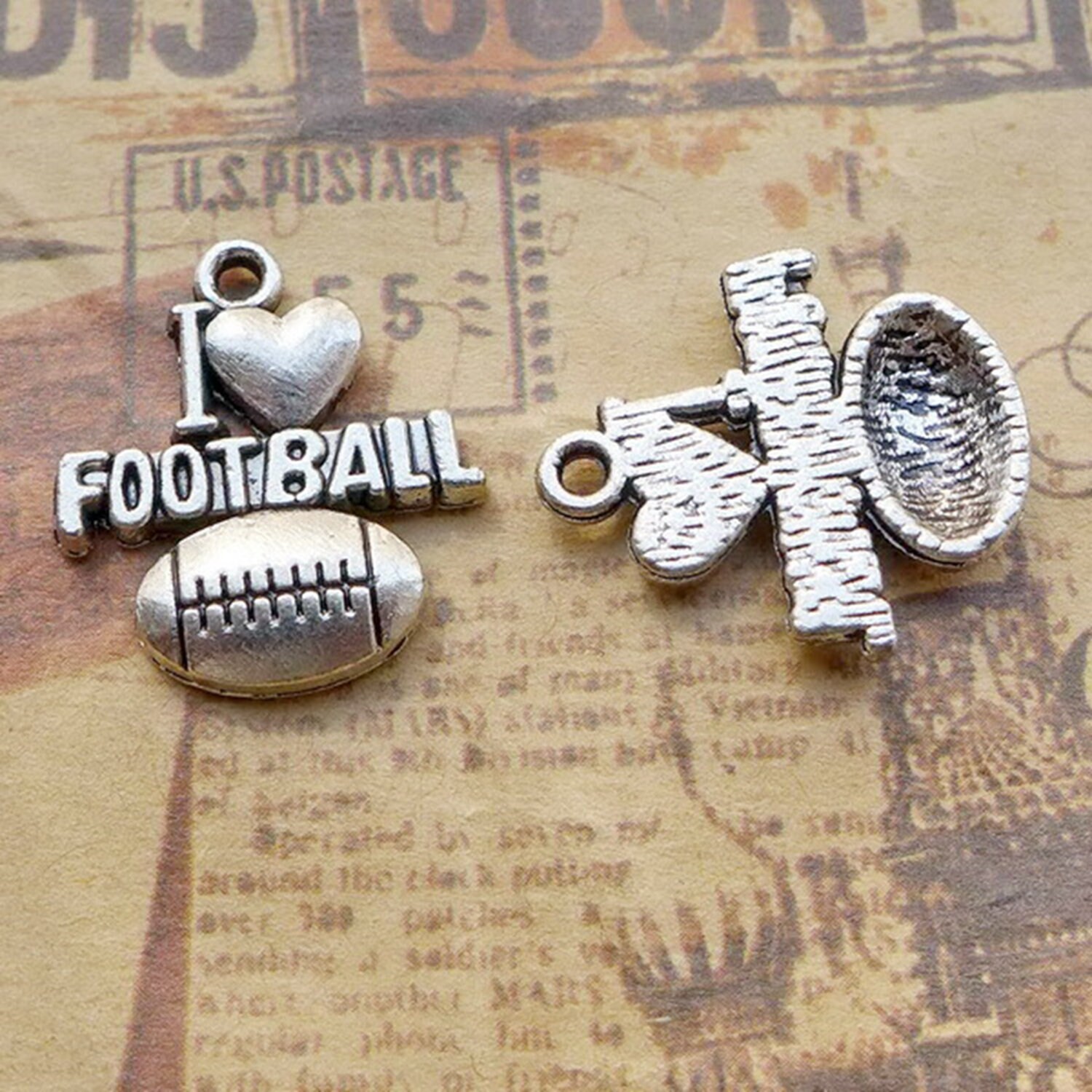 12PCS or 30PCS, Antique Silver I Love Football Charm Pendant, Sports Charm CC189
