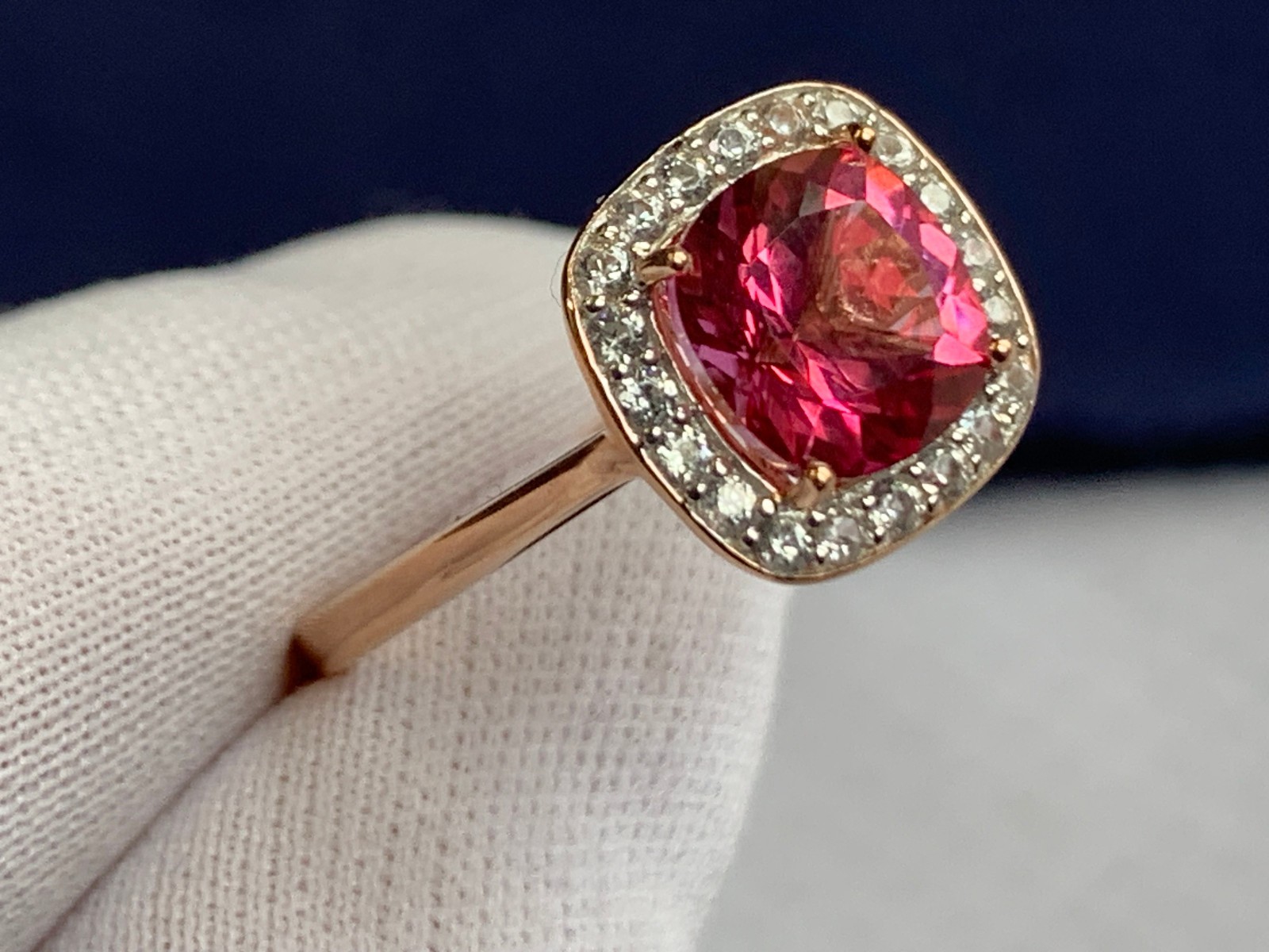 10K Rose Gold Ring 2.58g Fine Jewelry Size 8 Band Pink & Clear Color *READ*