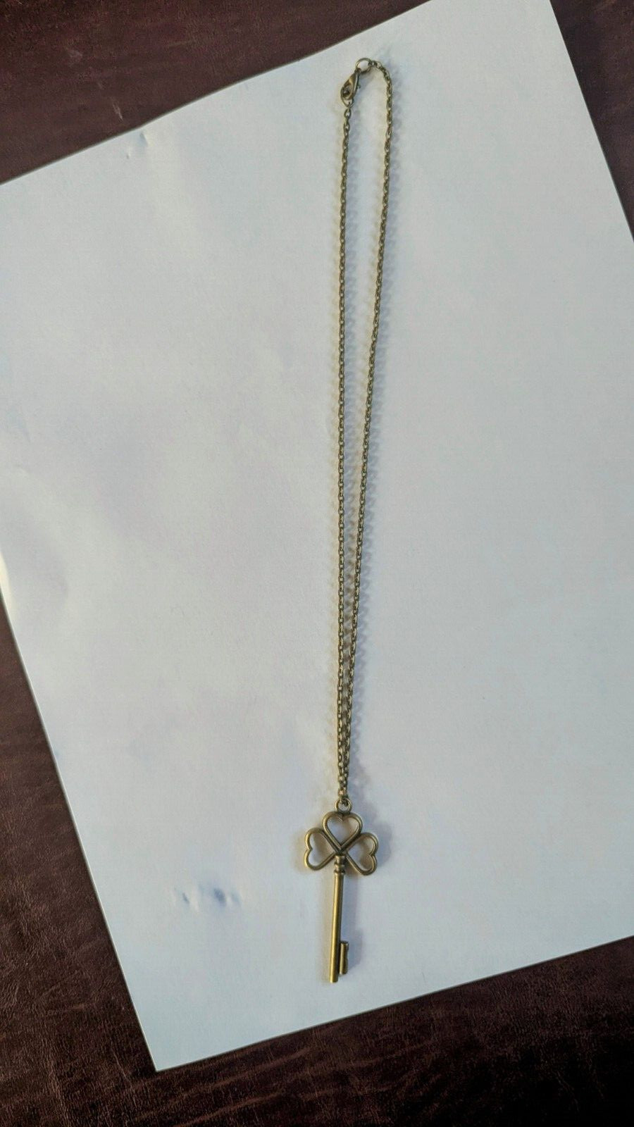 New Bronze color “antique look” key pendant necklace w/17 in. chain free ship