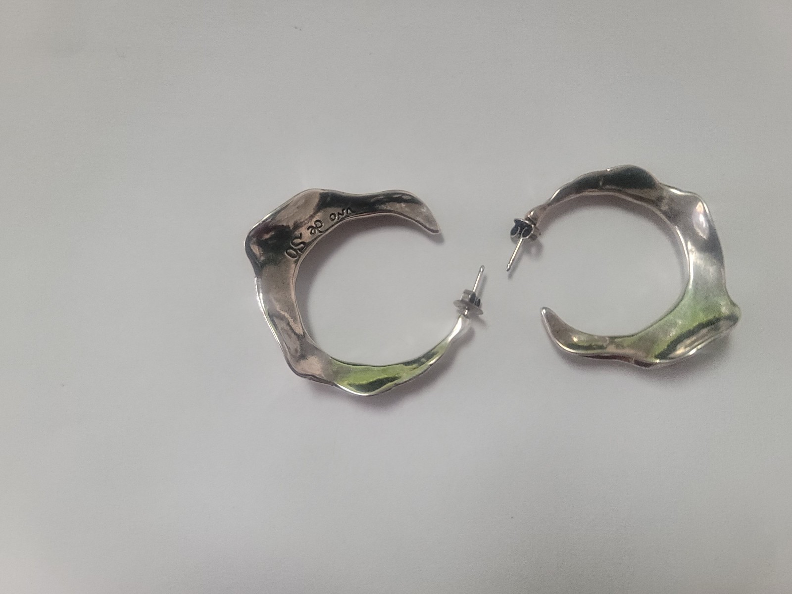UNO de 50 Open Hoop Spike Post Silver Plated Earrings 1-1/2″