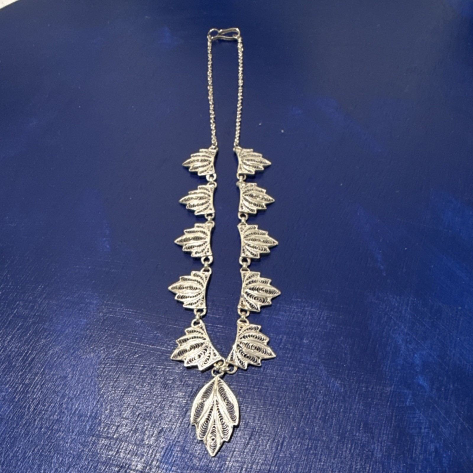 Silver Tone Filigree Leaf Link Cable Chain Necklace Metal Hook Clasp 15”
