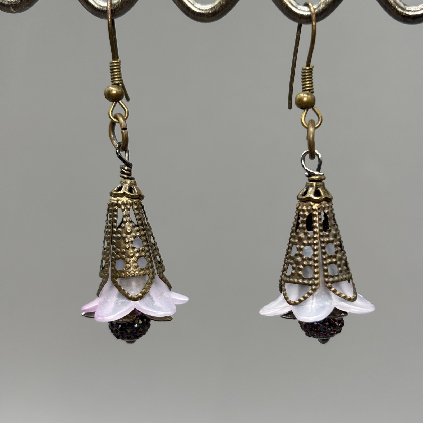 Vintage Boho Filigree Flower Dangle Trumpet Earrings Lavender Lucite Cottagecore