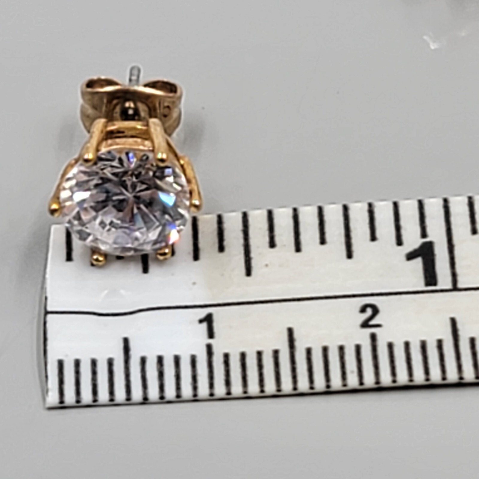 Cubic Zerconia Earrings Studs Gold Tone Solitaire