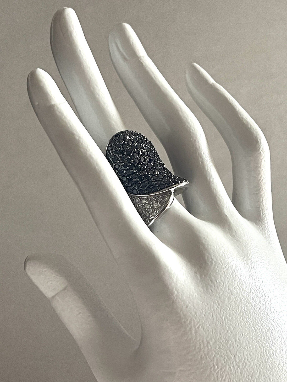 Bold Silver Tone Ring Band with Black And White Pave Stones Statement Size 7