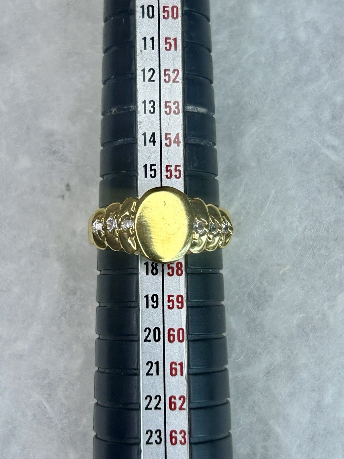 Vintage Gold Tone Oval Signet Ring with Clear Accent Stones – Size 8
