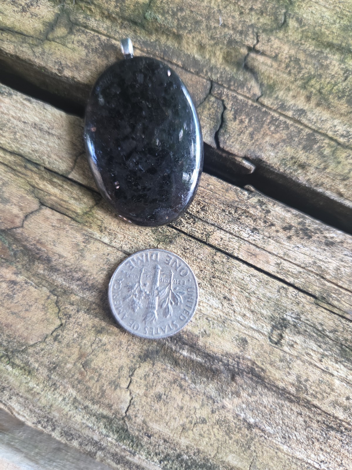 NUUMMITE Pendant P34