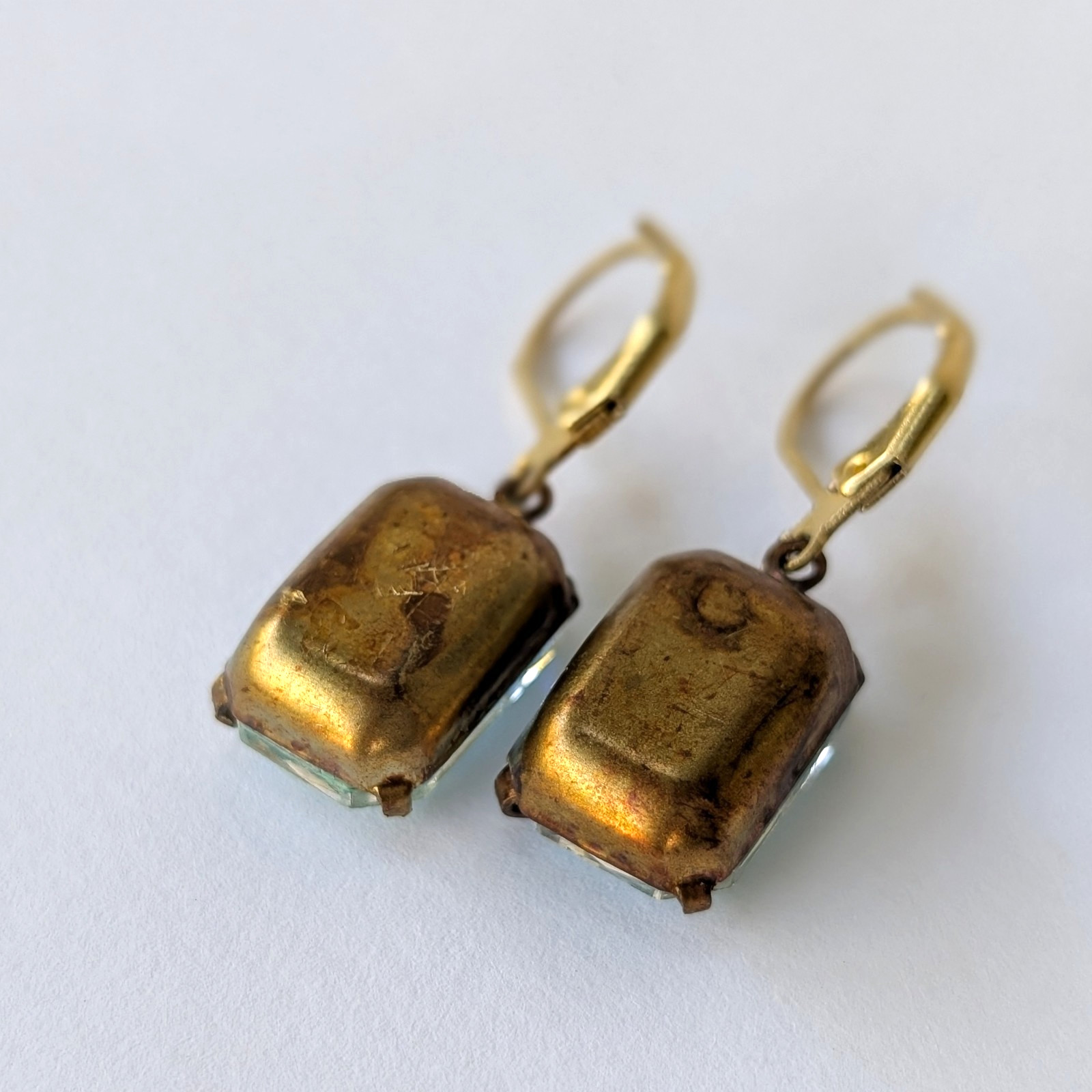 ​Vtg Electric Jade Green Octagon Glass Earrings GF Leverback SaraMargaux