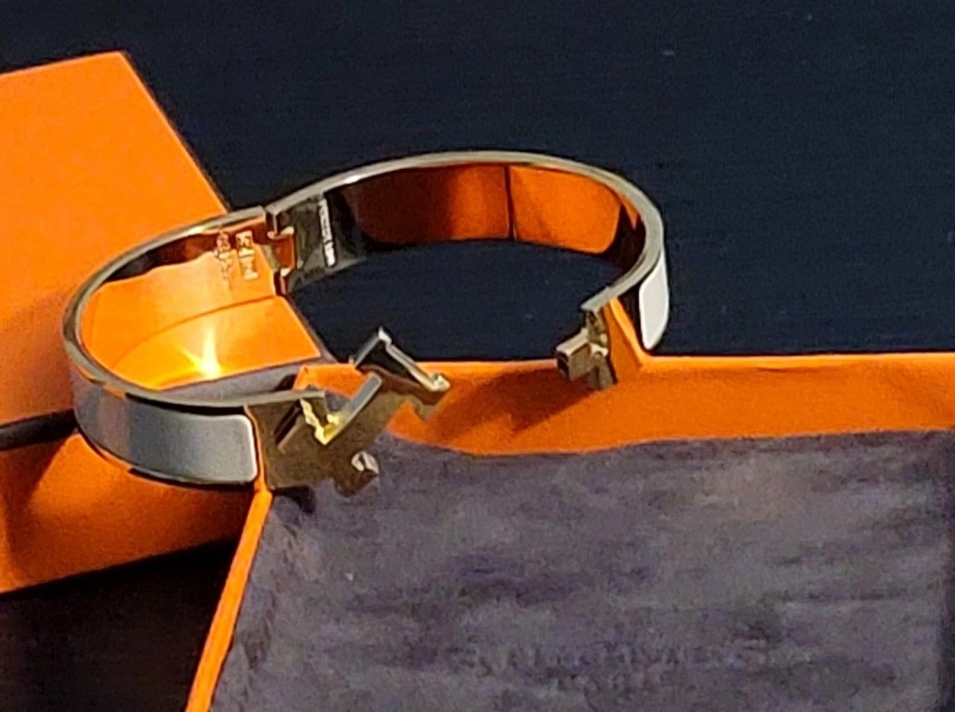 Authentic HERMÈS Clic H Bracelet Beige With Box! GM