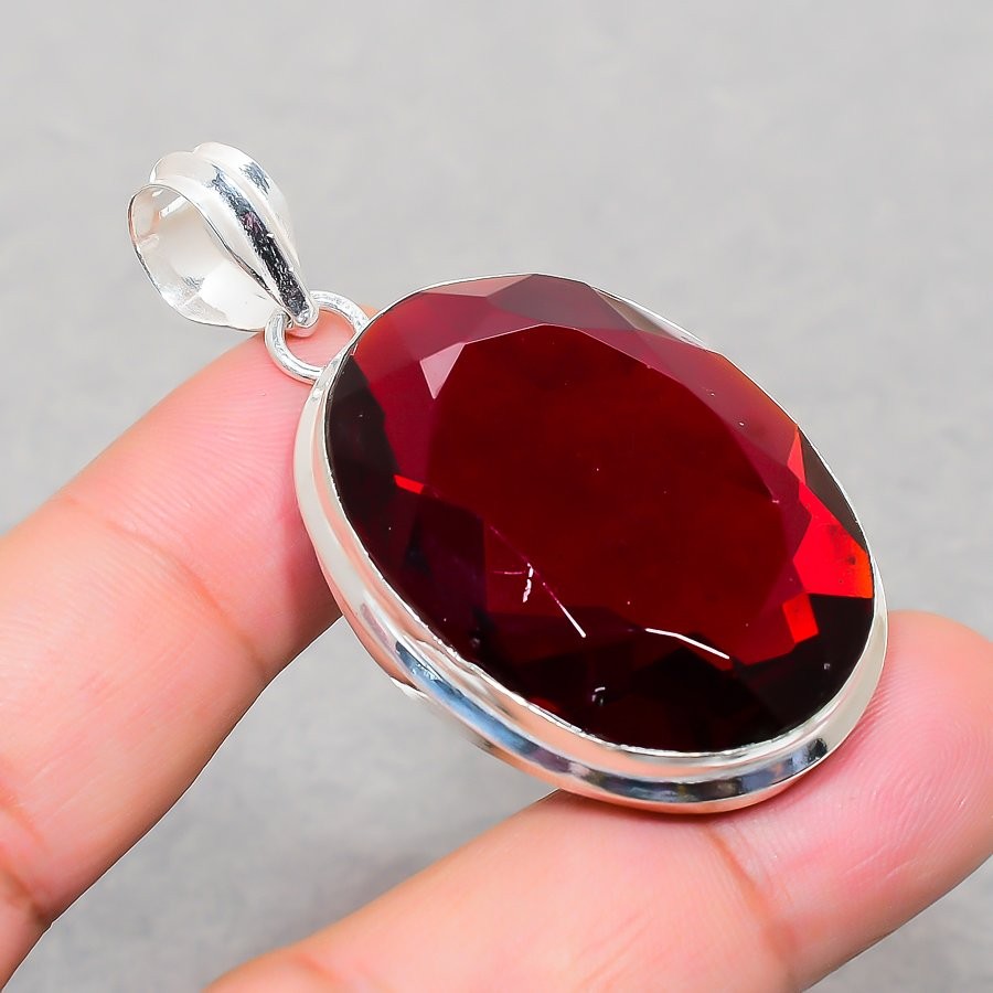 Mozambique Garnet Oval Shape Gemstone 925 Sterling Silver Jewelry Pendant 1.90″