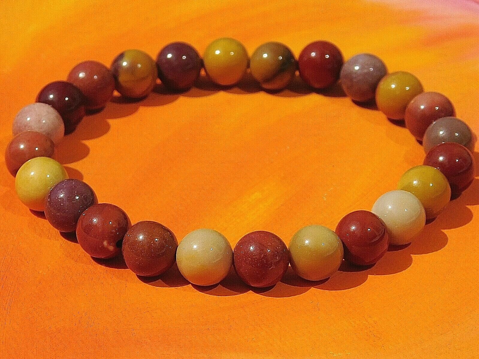 Mens / Ladies Handmade 8mm Gemstone Beaded Bracelet – Natural Mookaite Jasper.