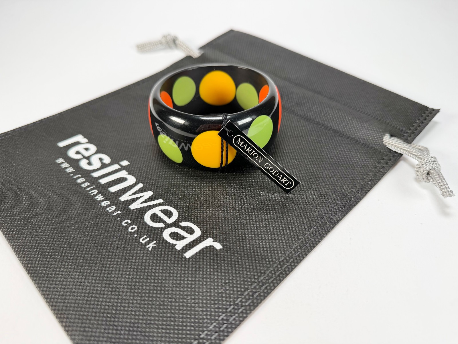 Marion Godart – BSX “Motif à Pois” Black & Mix Colours Solid Round 3.4cm Bangle