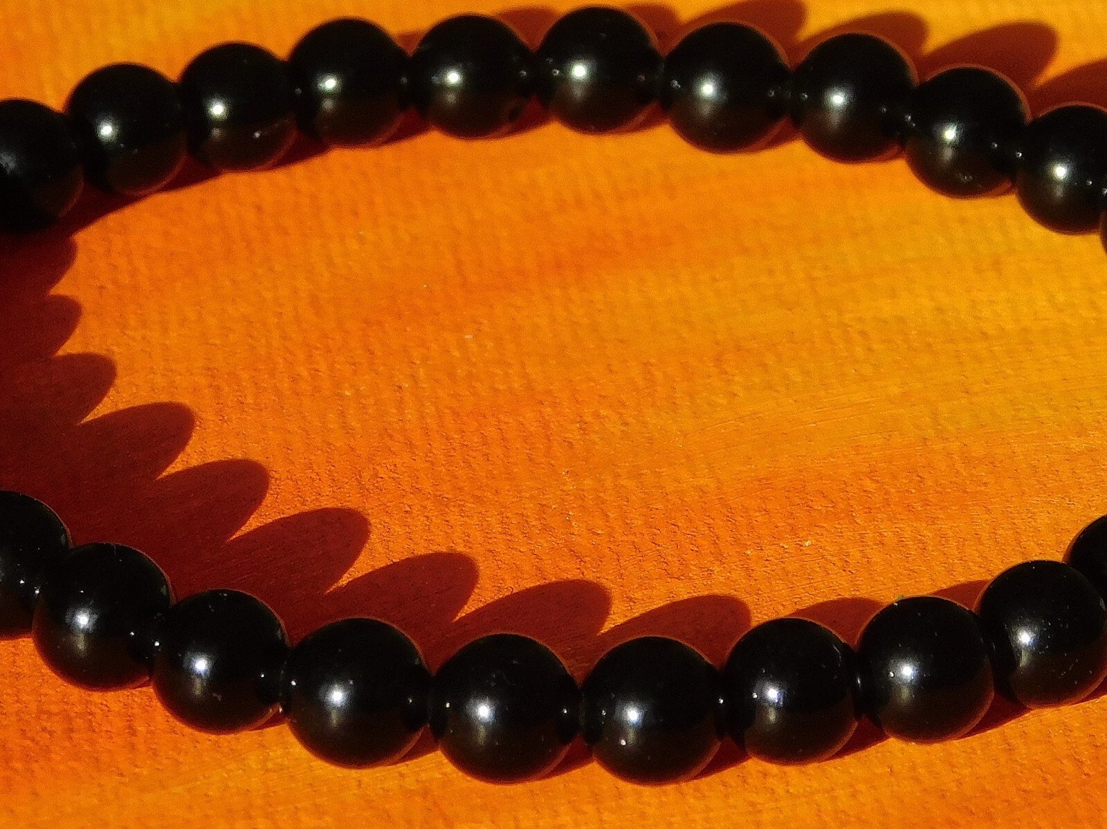 Mens / Ladies Handmade 6mm Gemstone Beaded Bracelet – Natural Black Agate stone.