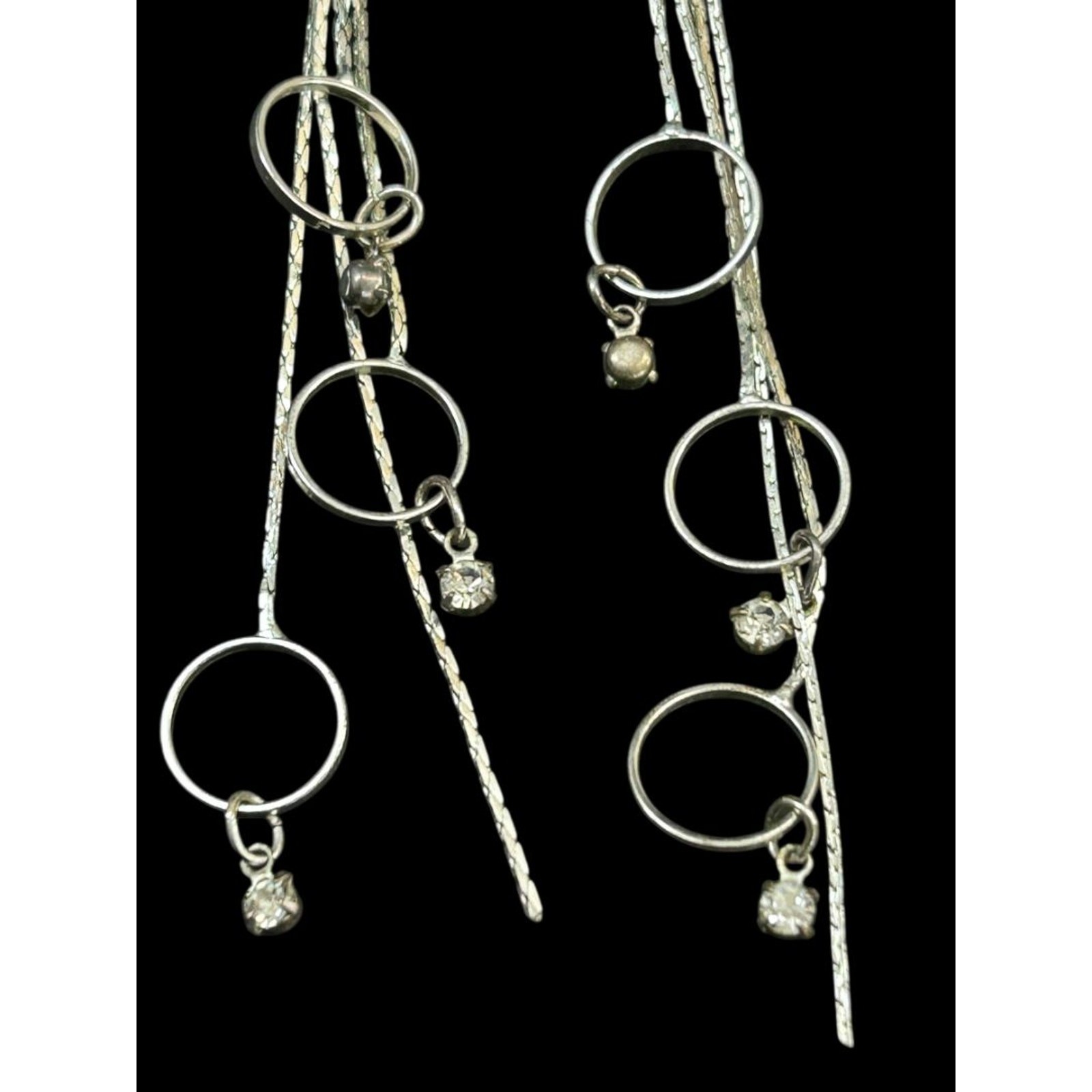 Silvertone Post Pierced Earrings Chain Circles 3.5″ Drop Dangle