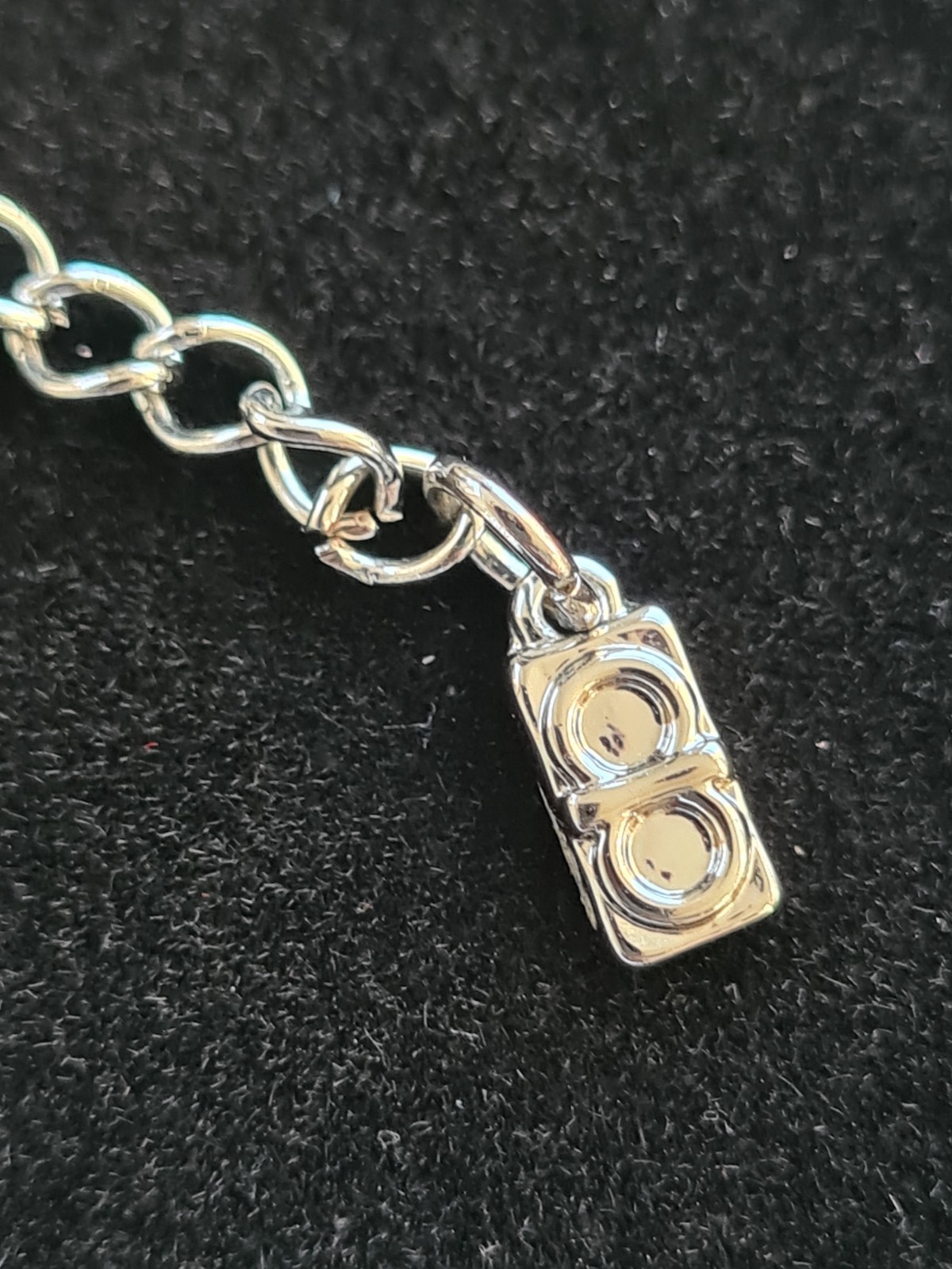 Debenhams Silver Tone Chain With Clear Rhinestones Sport Bat Design Very Good.