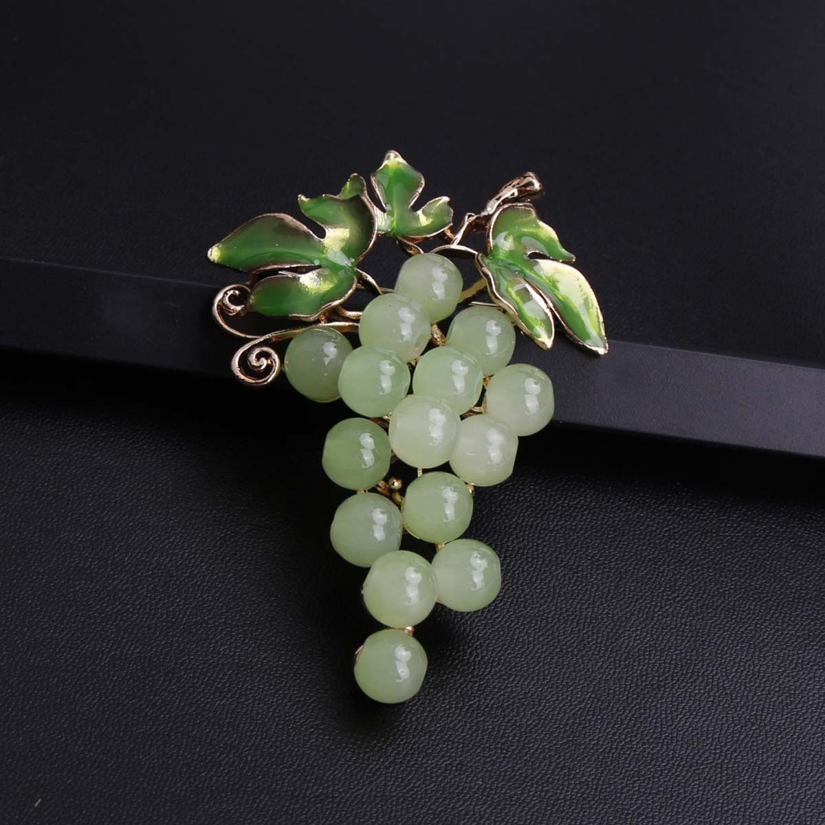 Bohemian Luxury Glass Grape Brooch Pin Alloy Enamel Clear Rhinestone Fruit Badge