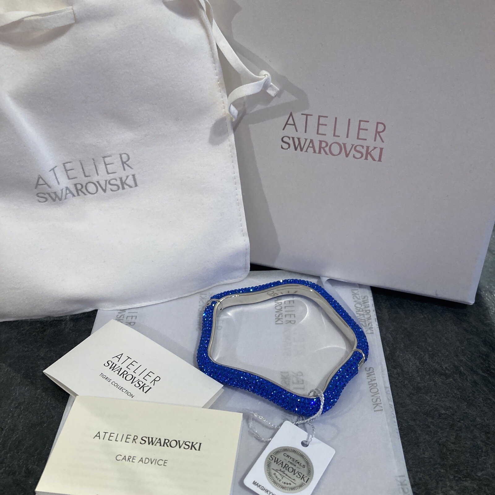 Swarovski Atelier Crystal Tigris Blue Bracelet Palladium Plated 5484199 NIB