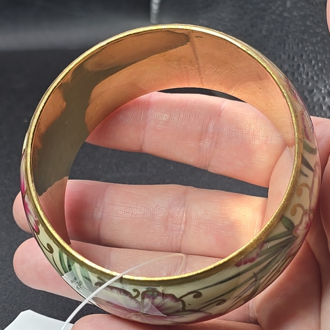 India Chunky Bangle Bracelet Cream Pink Green 2.5″ Diameter Floral Fantasia New