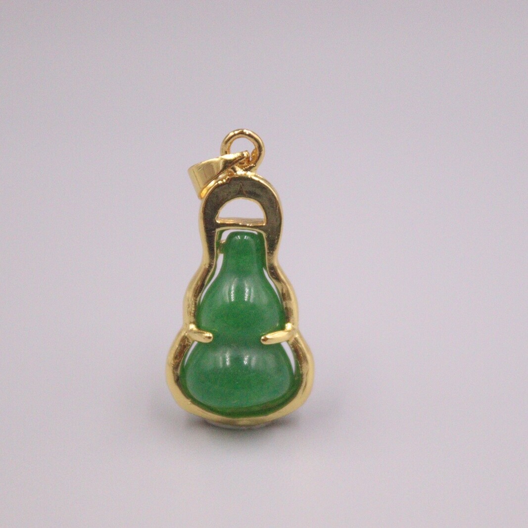GP Heating Jade Pendant For Women Green Small Gourd Lucky Pendant Gift