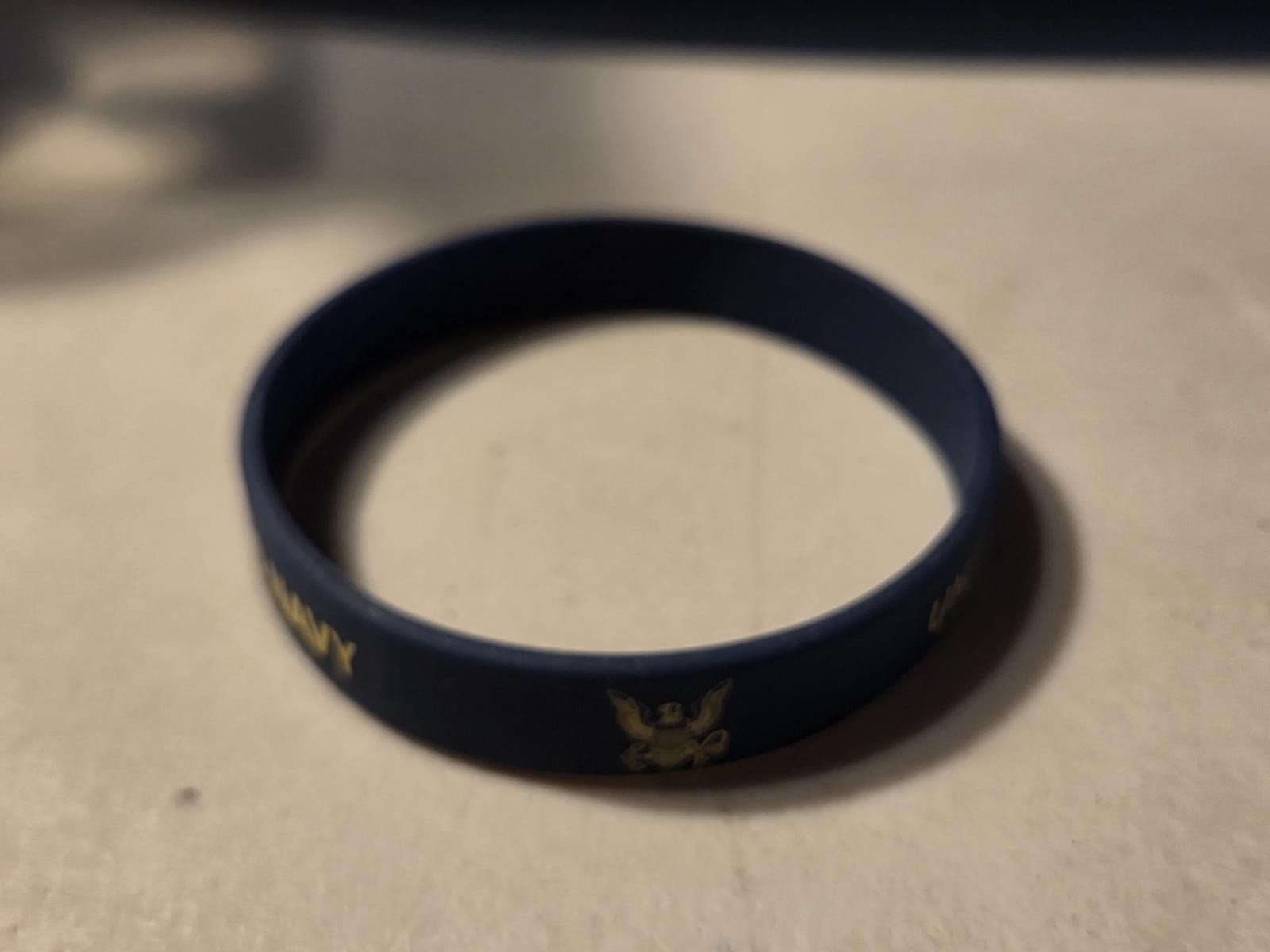 United State Navy Silicone Rubber Bracelet | Universal Size – Navy Blue
