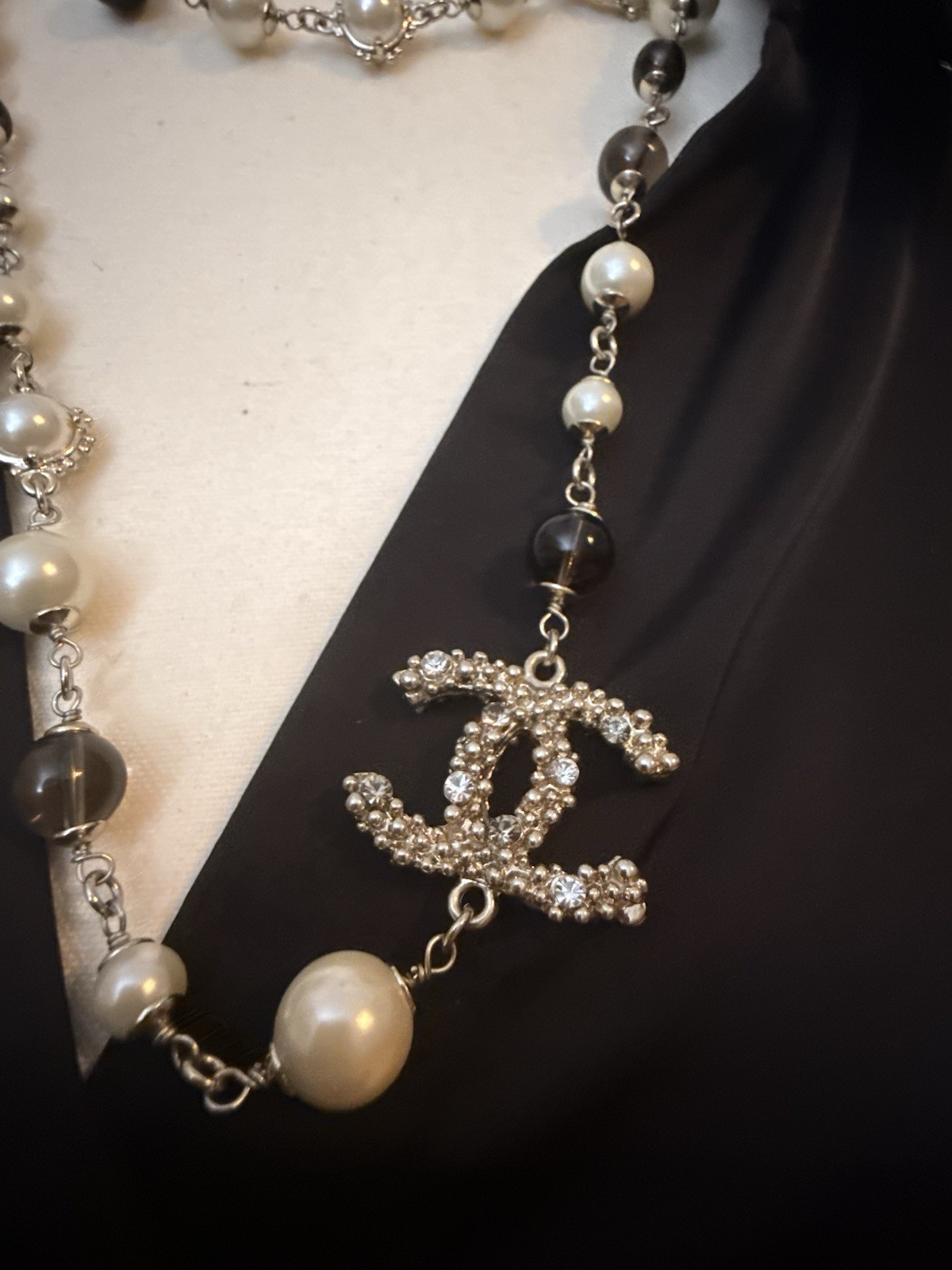 Black White Beaded Station Necklace Silver Tone Pearl Crystal Adjustable