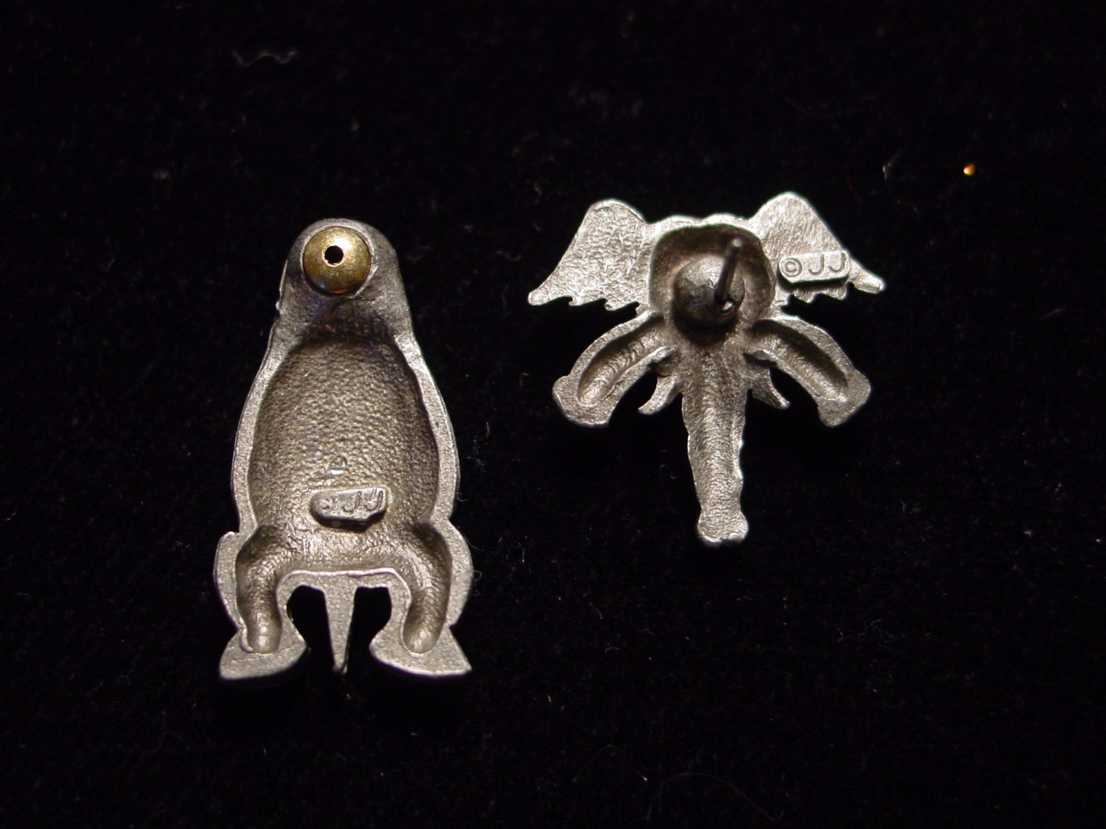 “JJ” Jonette Jewelry Silver Pewter ‘ELEPHANT 3-D’ Pierced Earrings