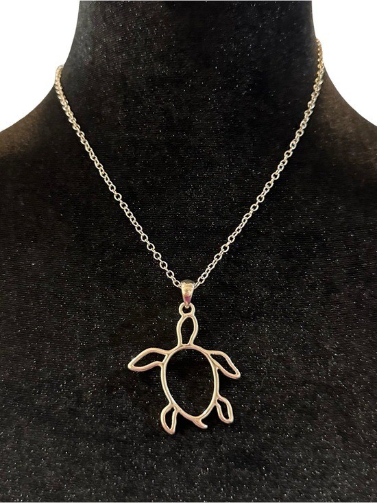 Turtle Pendant Necklace Silver Tone 18 – 20 Inch Length Ocean Sea Life Women