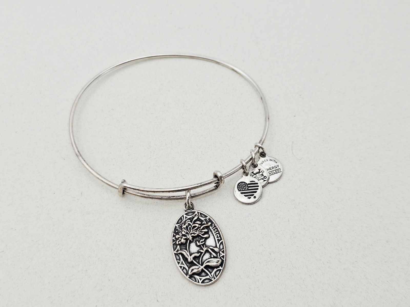 Alex & Ani Silver ” Love You Sister ” ❤️ Charm Bangle Bracelet ✨️
