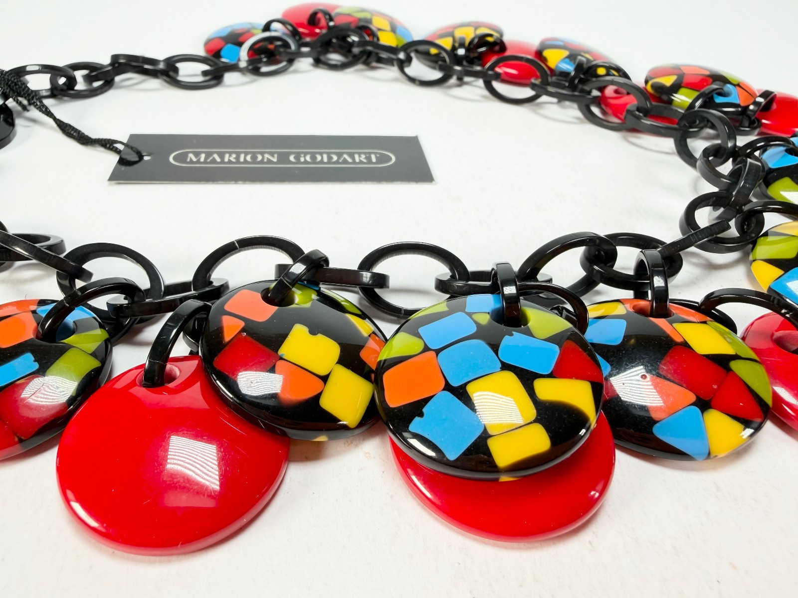 Marion Godart – Confetti “Dual Disque” Art-Deco x Red Mix Resin Necklace