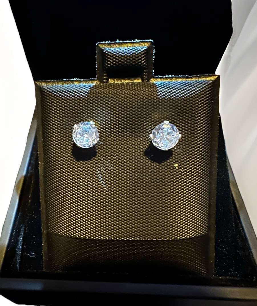 Everyday Luxury Silver 5mm Cubic Zirconia Earrings Unisex Teen Adult Kids Gift